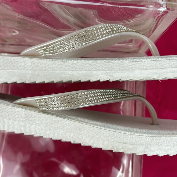 Rhinestone Flip Flops sz 7/8 - Picture 9 of 11
